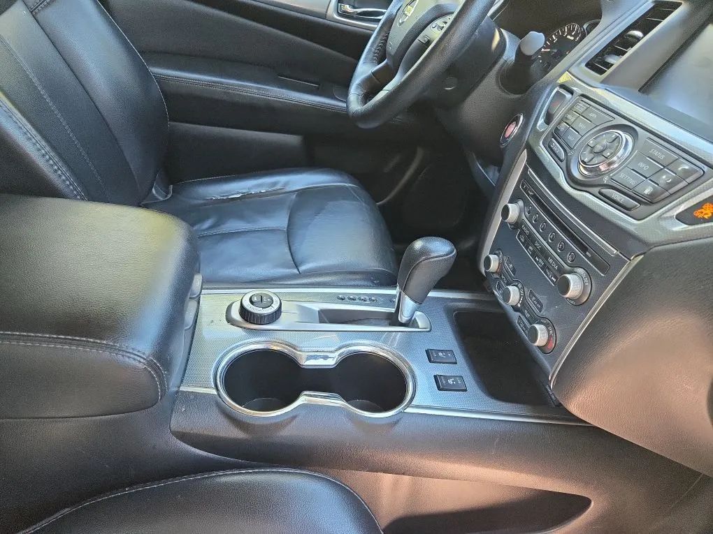 Photo 11 of this NISSAN PATHFINDER