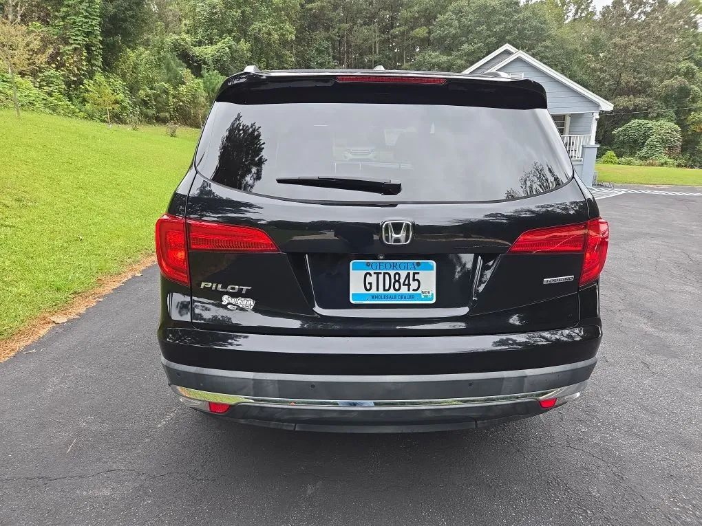 Photo 22 of this HONDA PILOT
