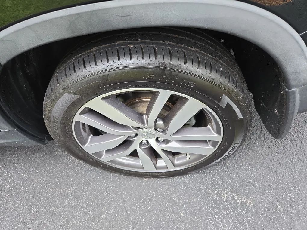 Photo 27 of this HONDA PILOT