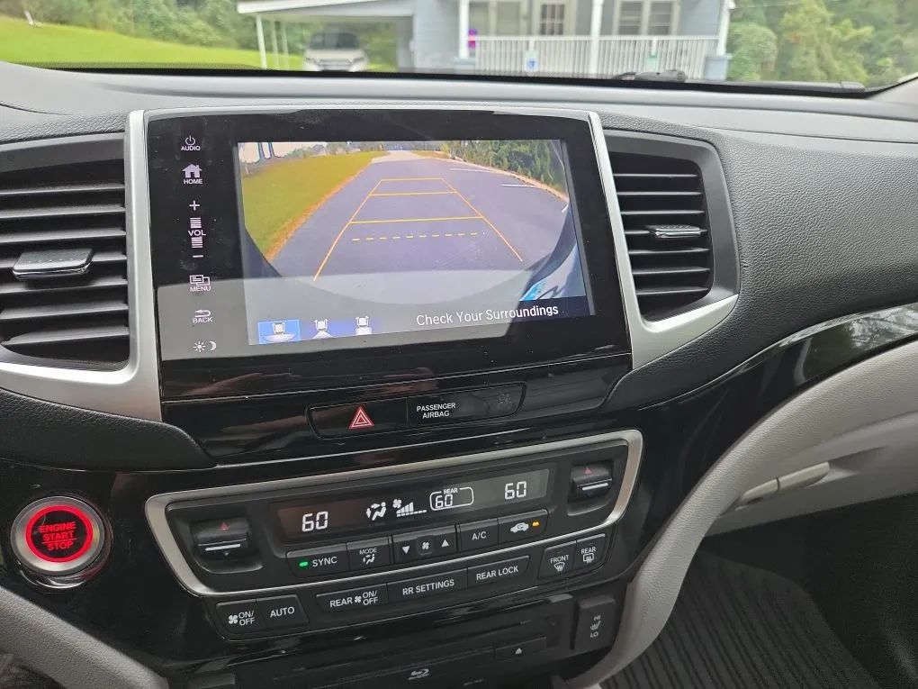Photo 32 of this HONDA PILOT
