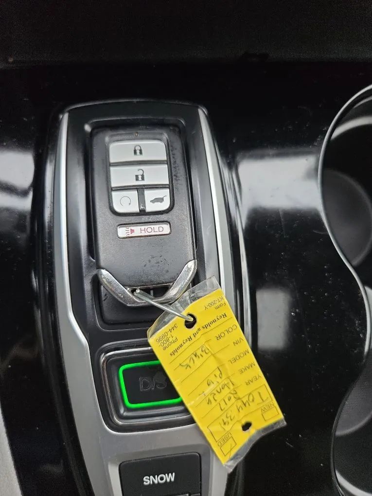 Photo 37 of this HONDA PILOT