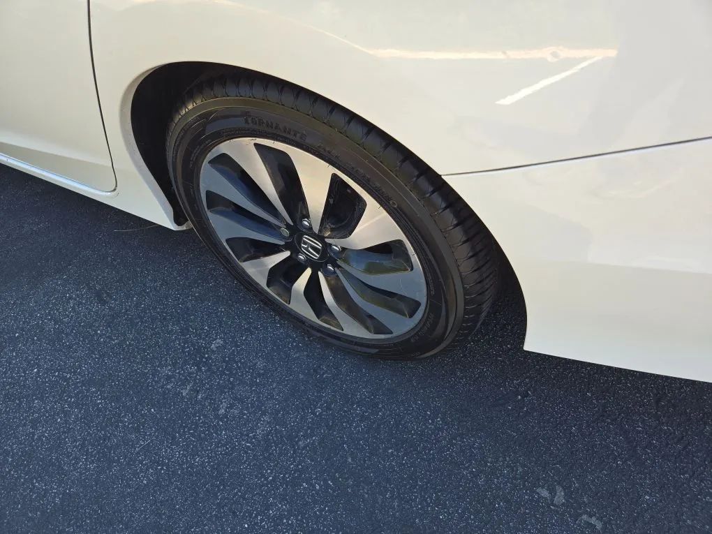 Photo 21 of this HONDA ACCORD
