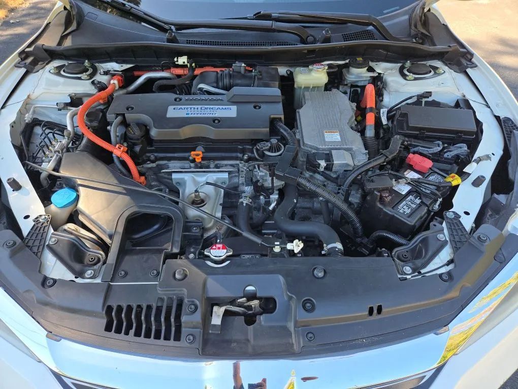 Photo 32 of this HONDA ACCORD