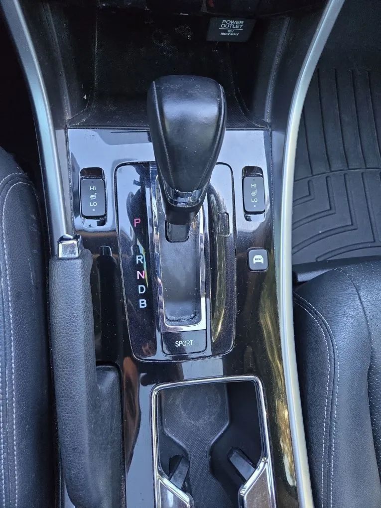 Photo 37 of this HONDA ACCORD