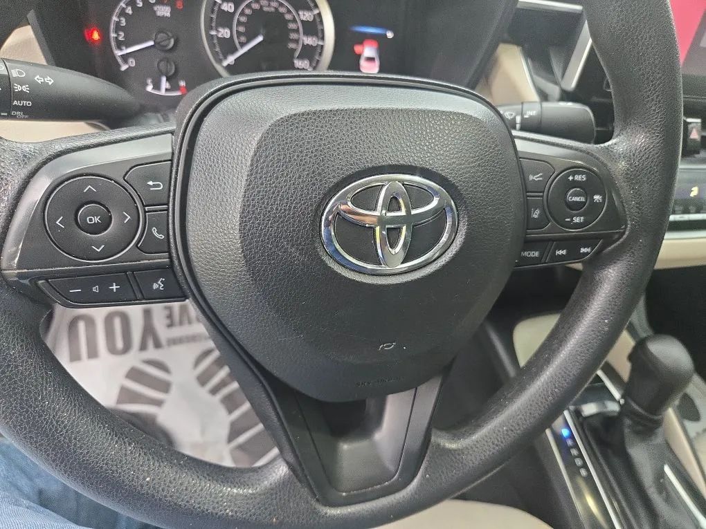 Photo 22 of this TOYOTA COROLLA