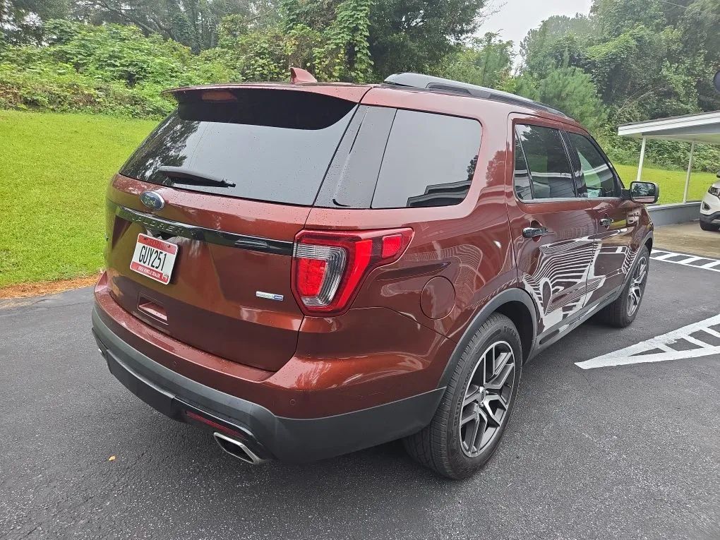 Photo 22 of this FORD EXPLORER