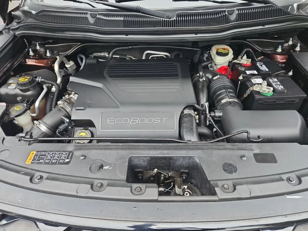 Photo 41 of this FORD EXPLORER