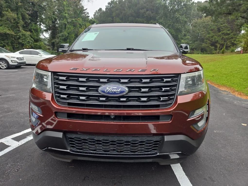 Photo 42 of this FORD EXPLORER