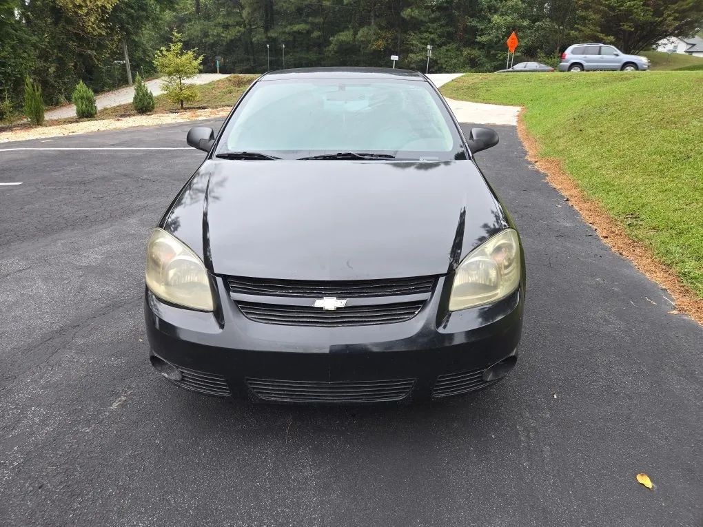 Photo 2 of this CHEVROLET COBALT