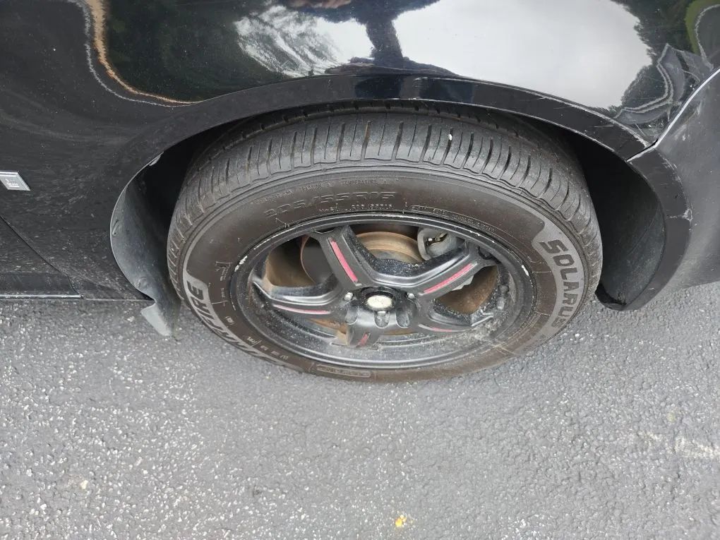 Photo 4 of this CHEVROLET COBALT