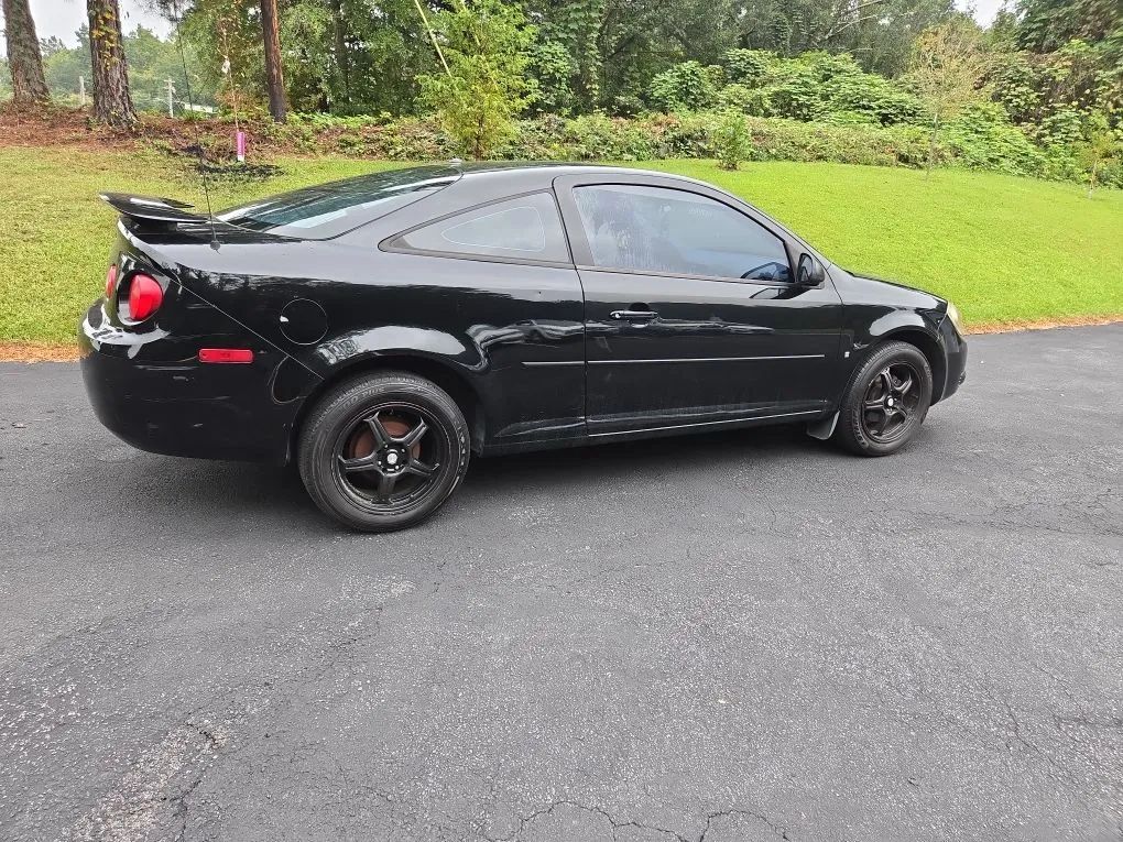 Photo 8 of this CHEVROLET COBALT