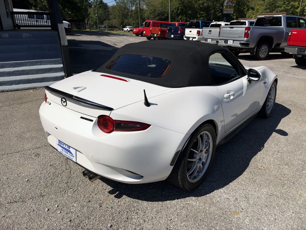 Photo 18 of this MAZDA MX-5 MIATA
