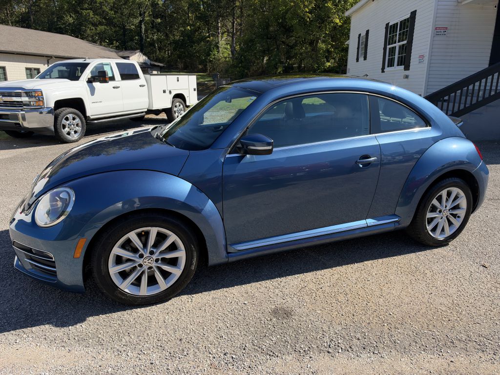 2019 VOLKSWAGEN BEETLE