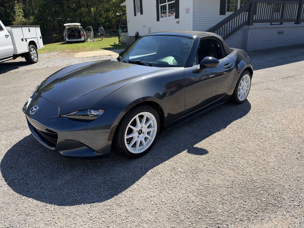 2017 MAZDA MX-5 MIATA