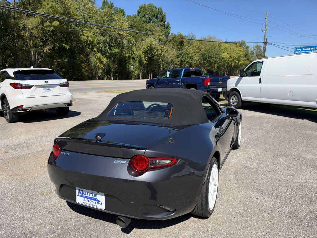 Photo 6 of this MAZDA MX-5 MIATA