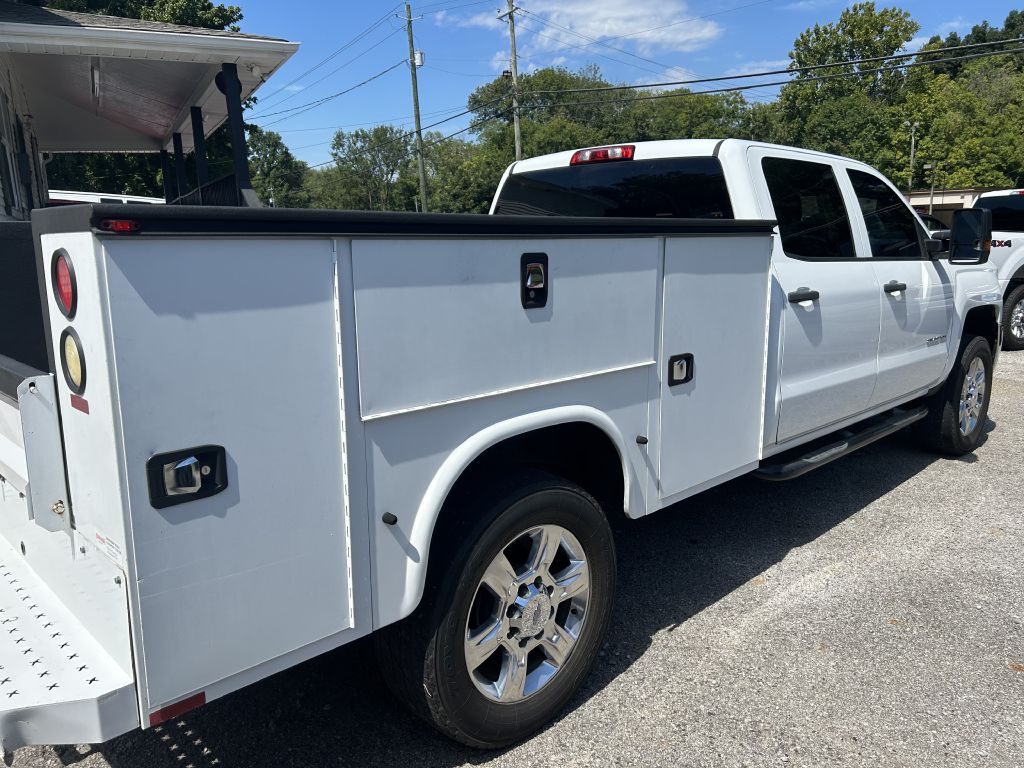 Photo 5 of this CHEVROLET SILVERADO 2500H