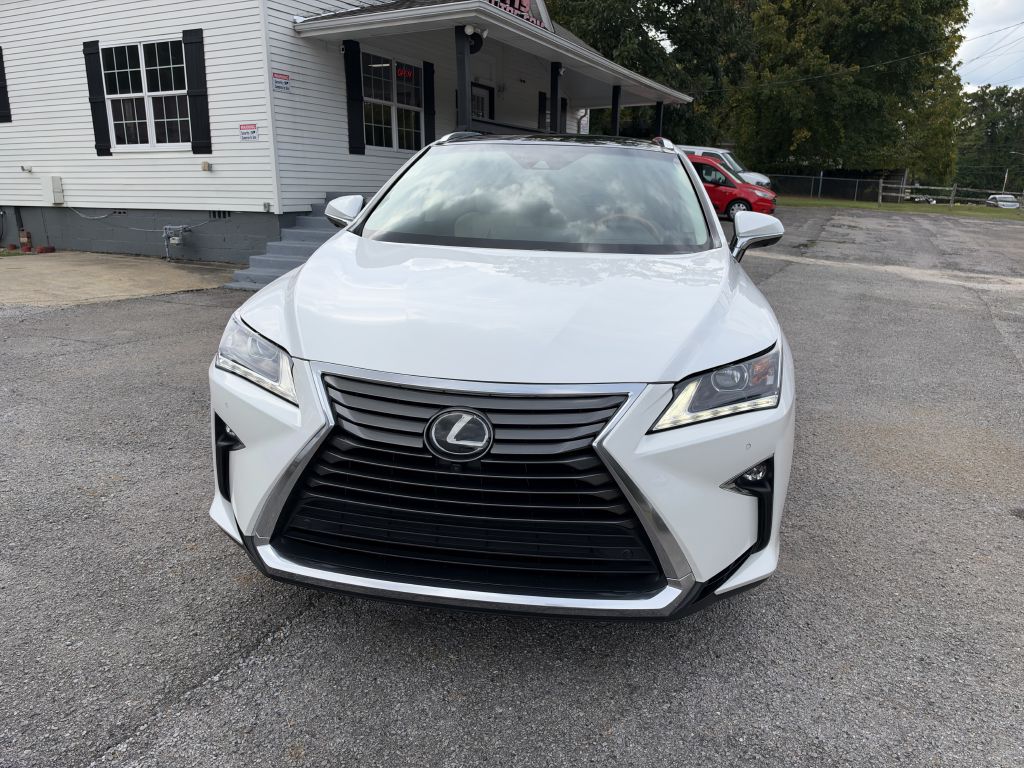 Photo 2 of this LEXUS RX 350