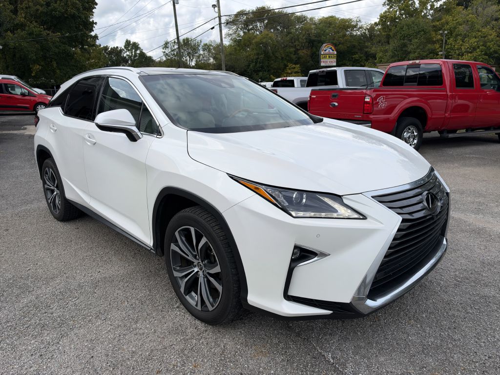 Photo 3 of this LEXUS RX 350