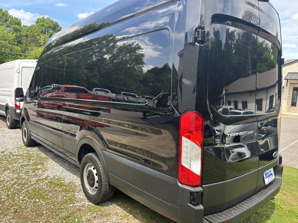 Photo 5 of this FORD TRANSIT
