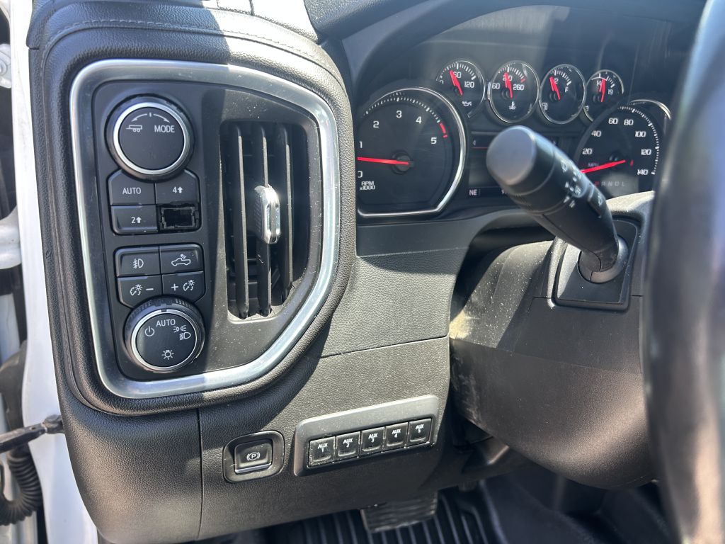 Photo 11 of this CHEVROLET SILVERADO 3500H