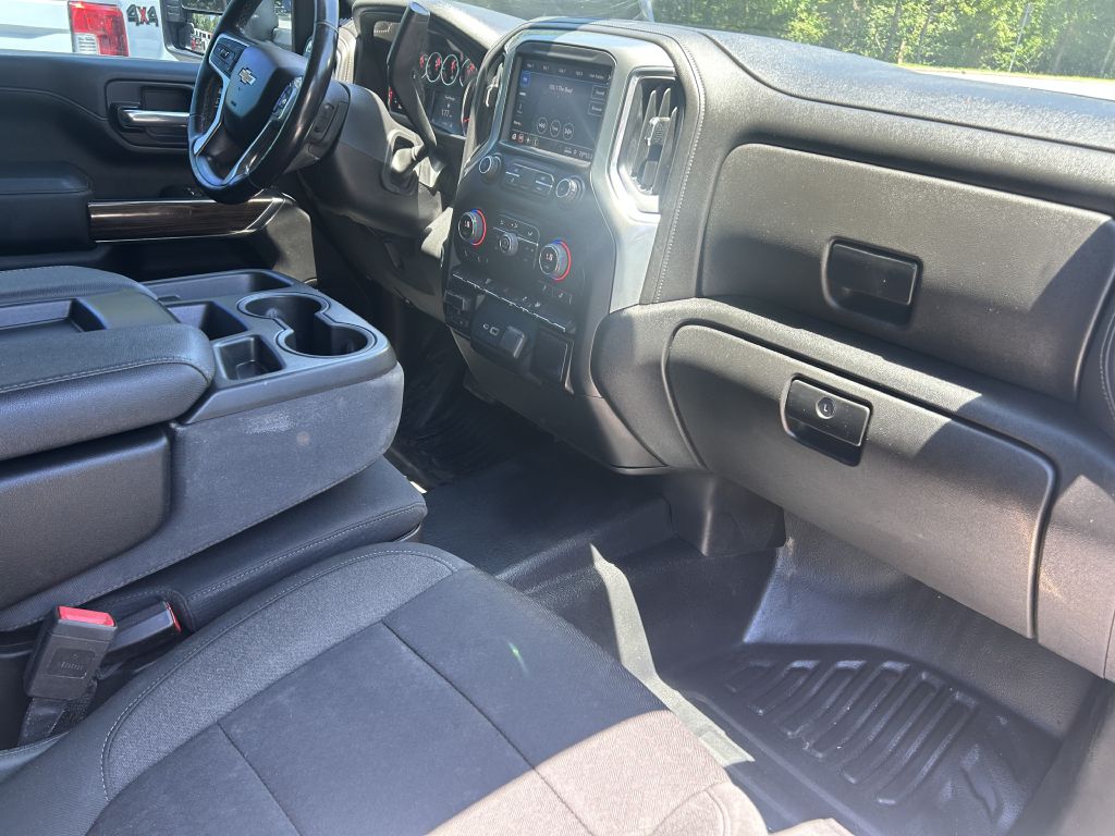 Photo 16 of this CHEVROLET SILVERADO 3500H