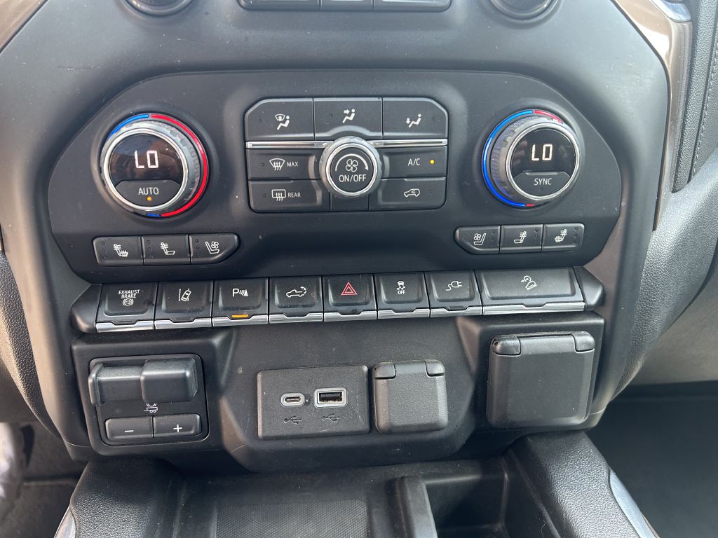Photo 15 of this CHEVROLET SILVERADO 2500H