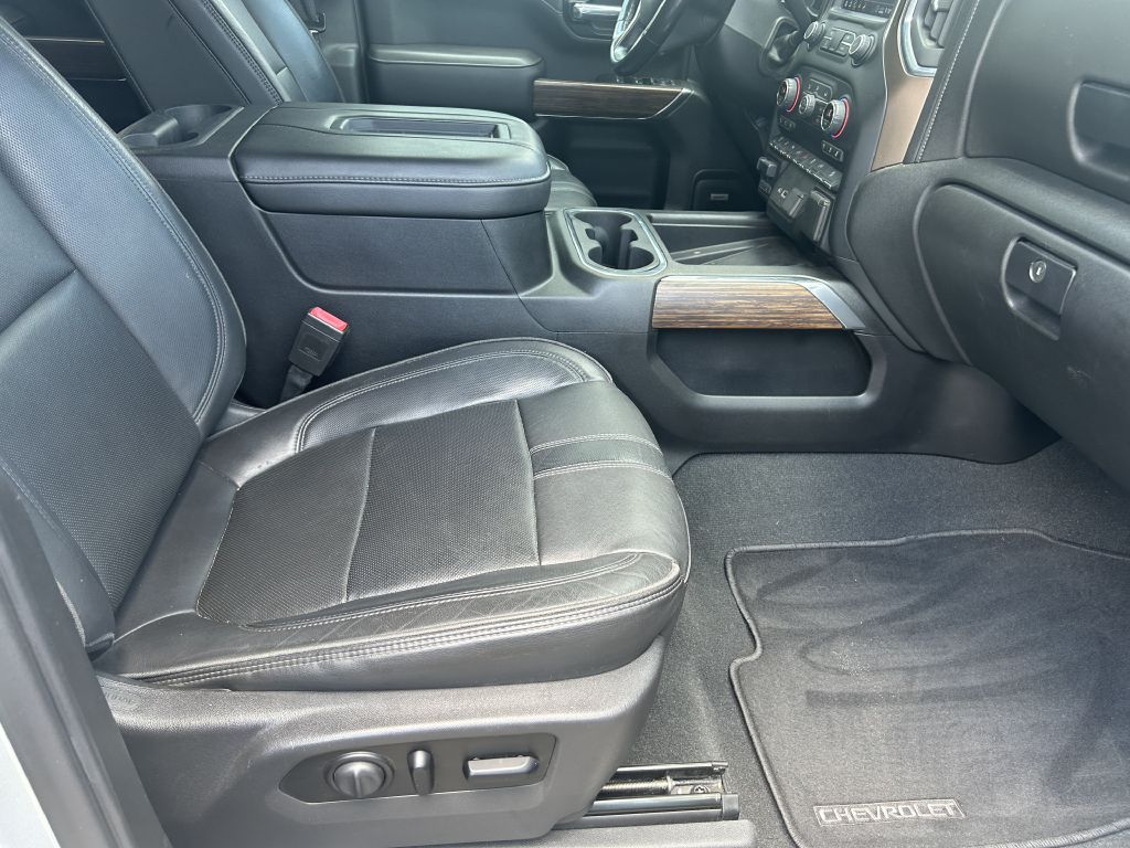 Photo 17 of this CHEVROLET SILVERADO 2500H