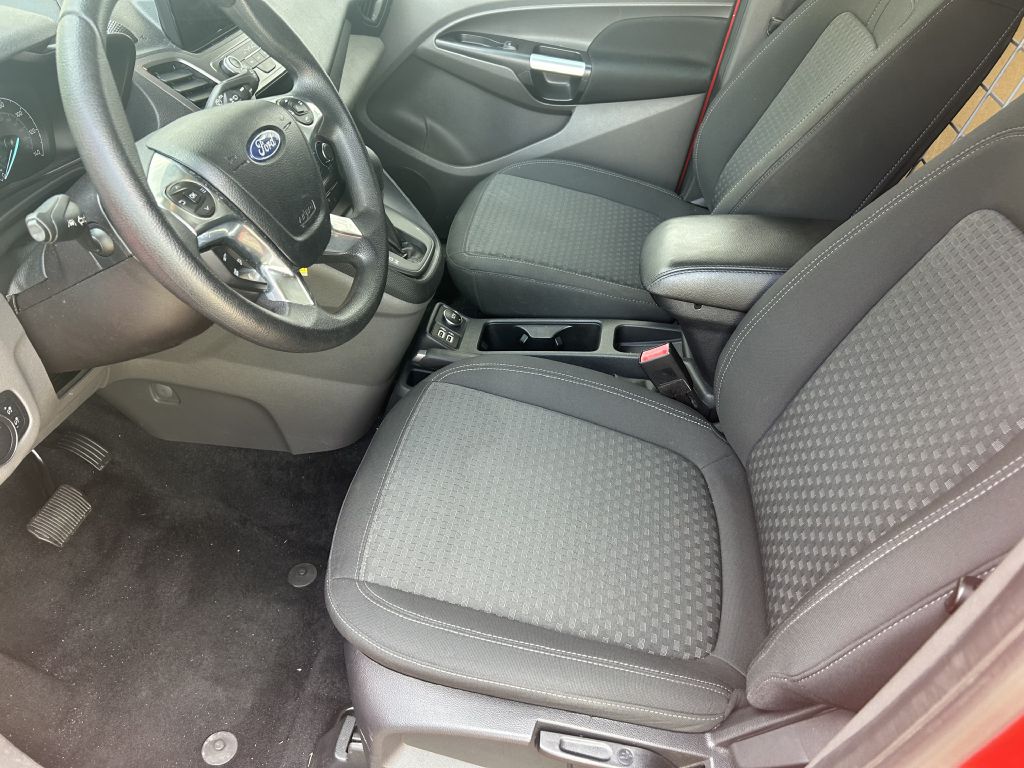 Photo 10 of this FORD TRANSIT CONNECT