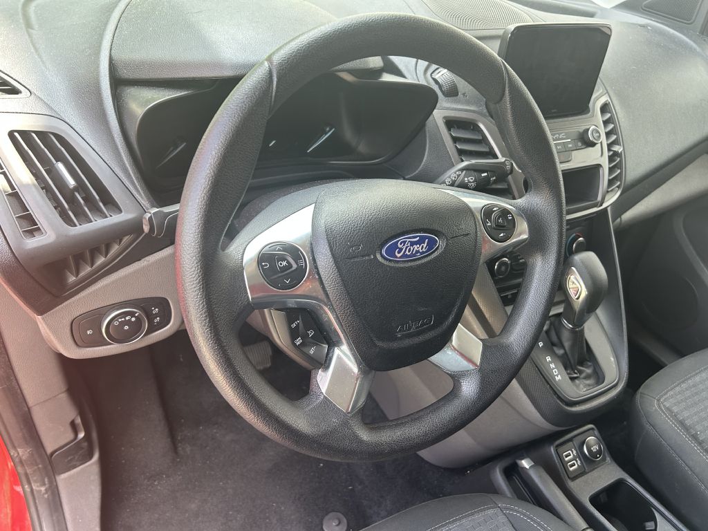Photo 11 of this FORD TRANSIT CONNECT
