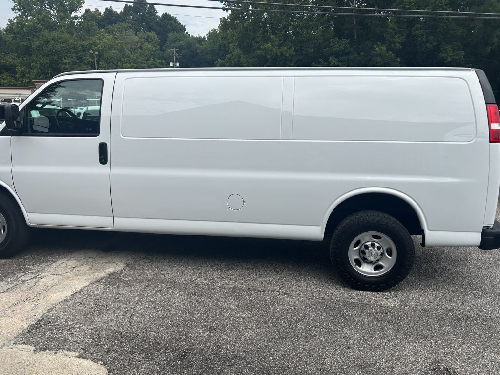 Photo 7 of this CHEVROLET EXPRESS