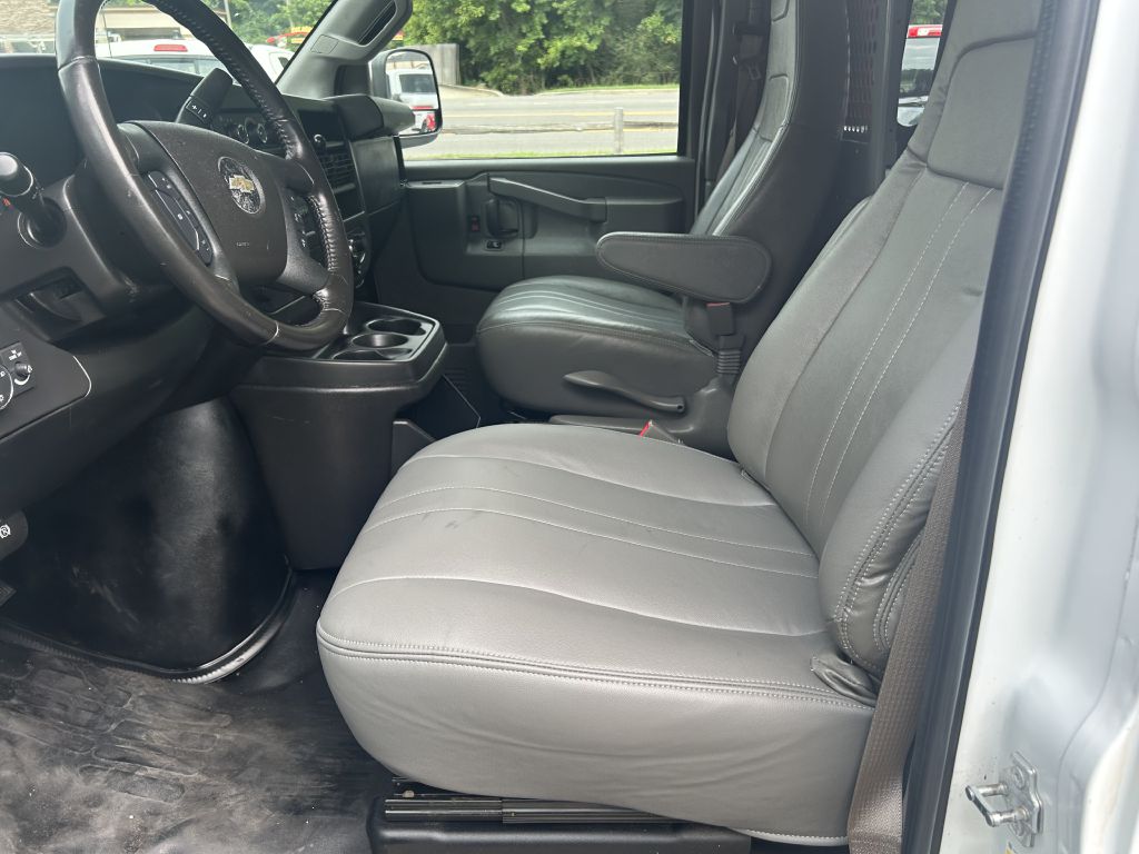 Photo 10 of this CHEVROLET EXPRESS