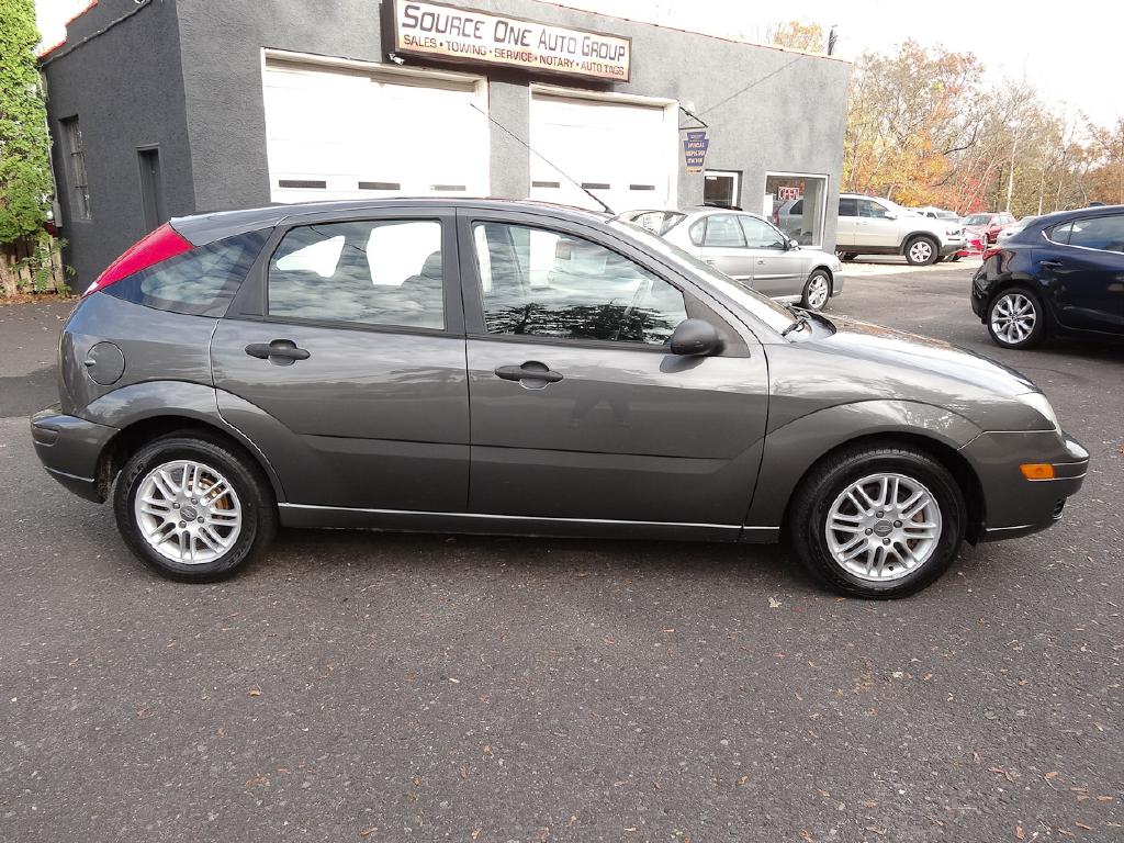 2005 FORD FOCUS ZX5 SE for sale at Source One Auto Group