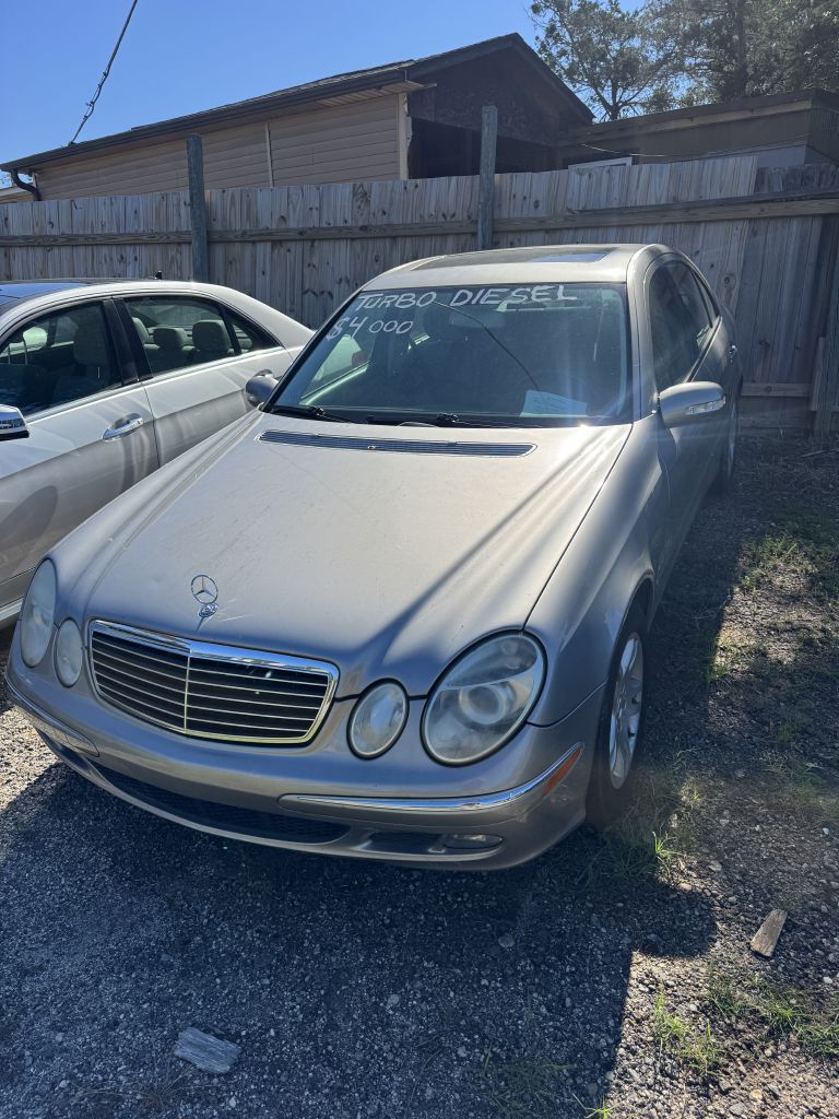 Photo 2 of this MERCEDES-BENZ E320 CDI