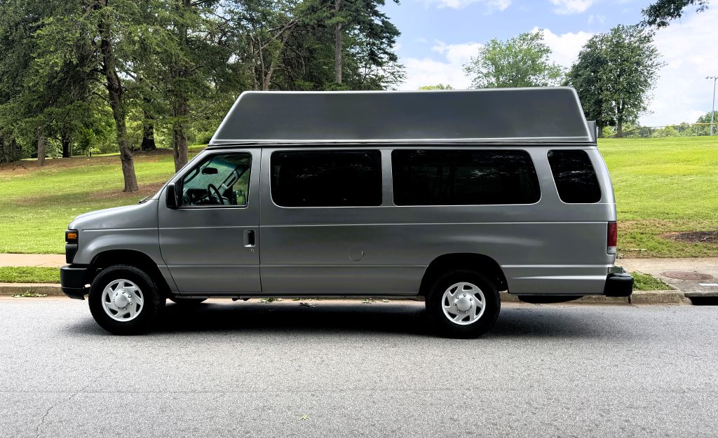 Photo 8 of this FORD ECONOLINE