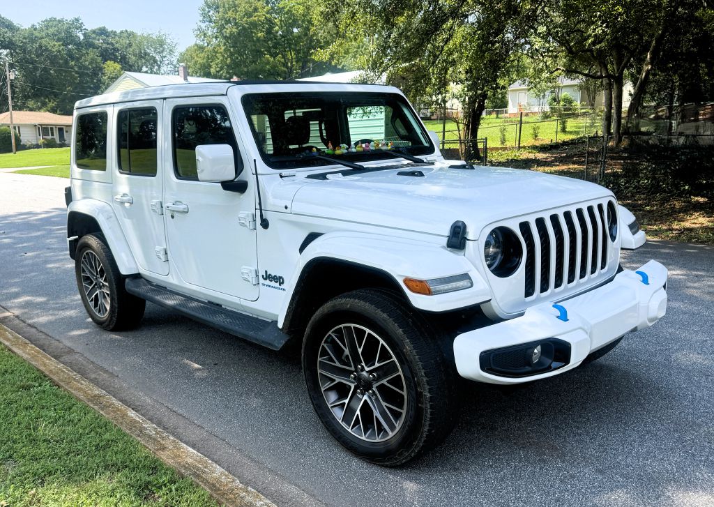Photo 3 of this JEEP WRANGLER