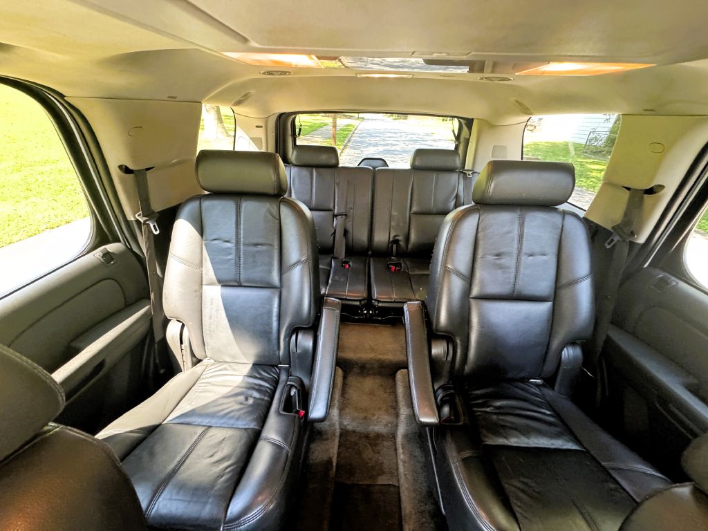 Photo 7 of this GMC YUKON