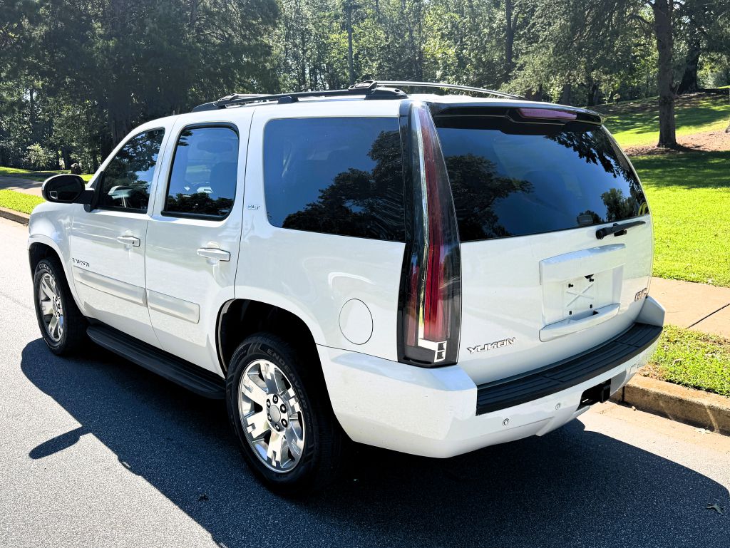 Photo 4 of this GMC YUKON