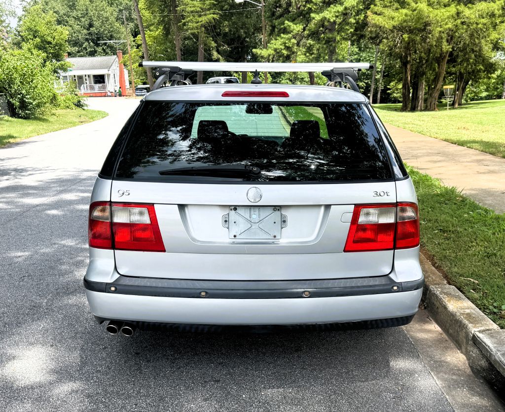 Photo 6 of this SAAB 9-5