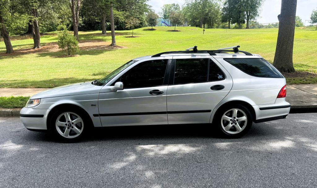 Photo 8 of this SAAB 9-5