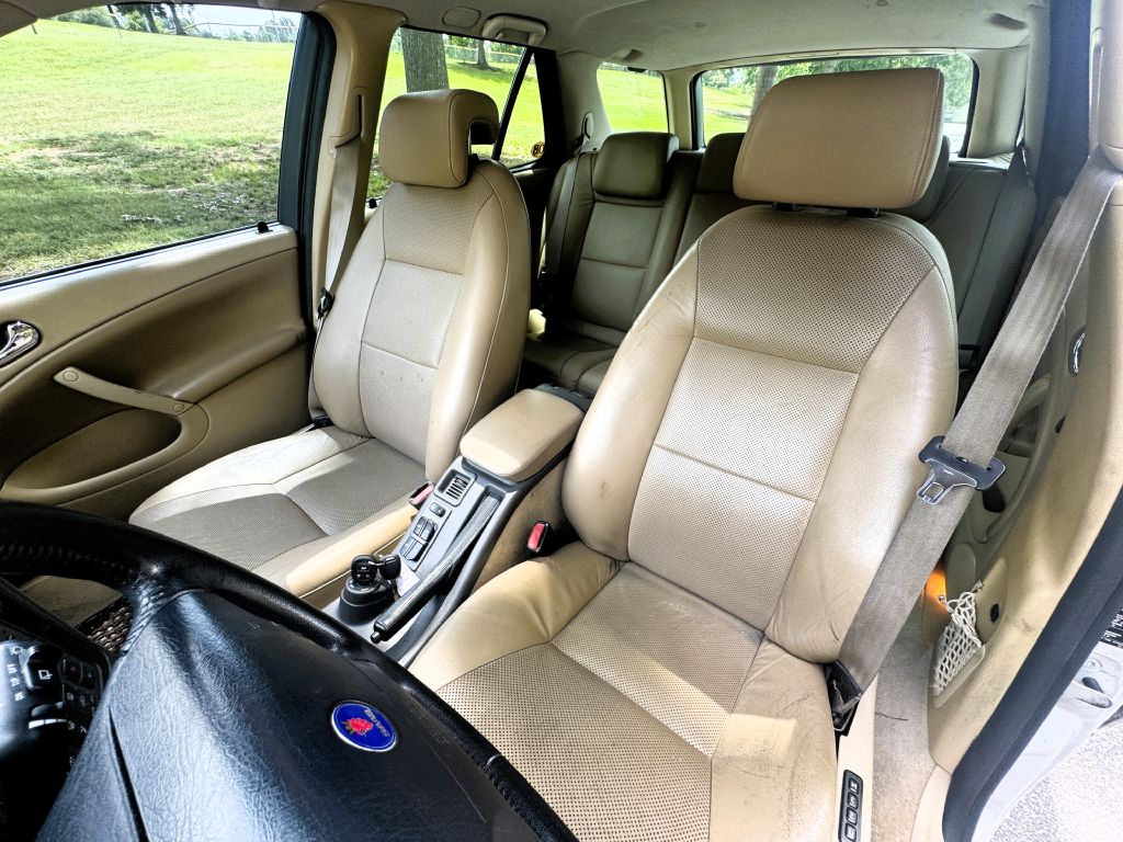 Photo 9 of this SAAB 9-5