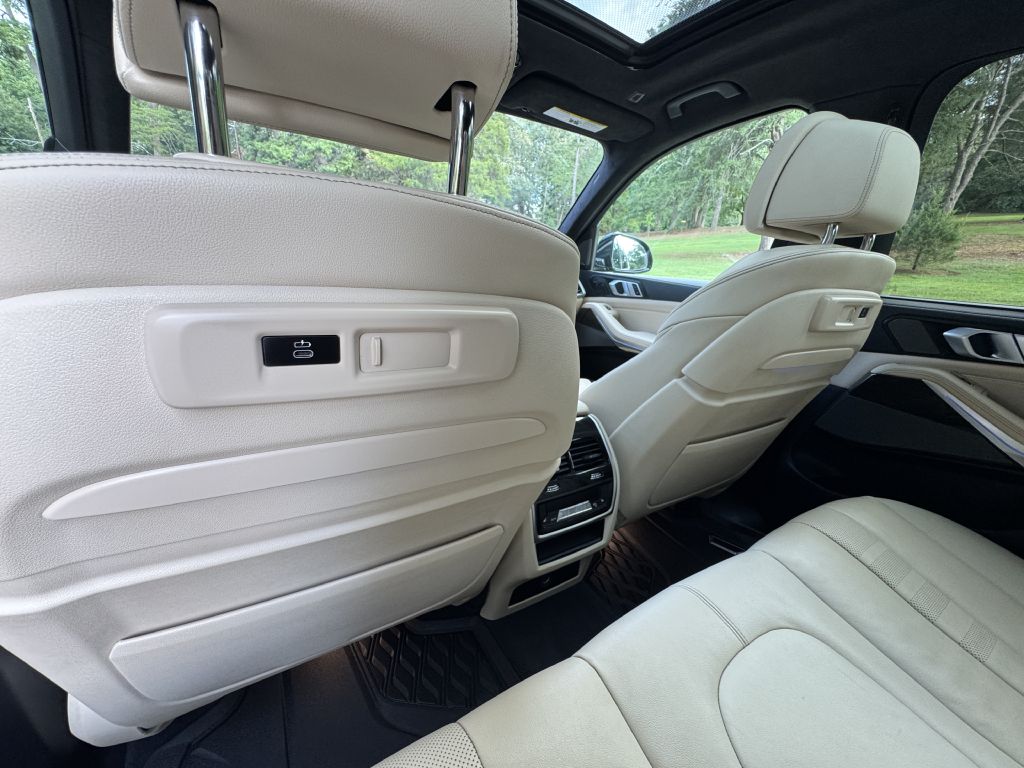 Photo 12 of this BMW X5