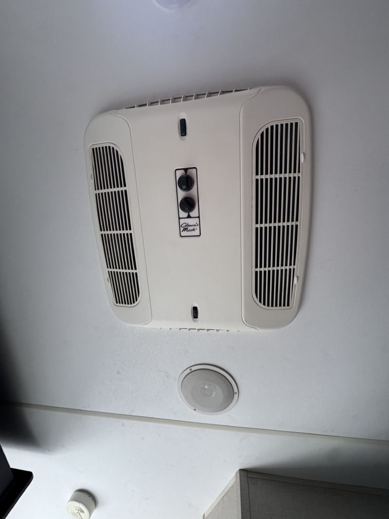 Photo 10 of this KZ SONIC 200VML
