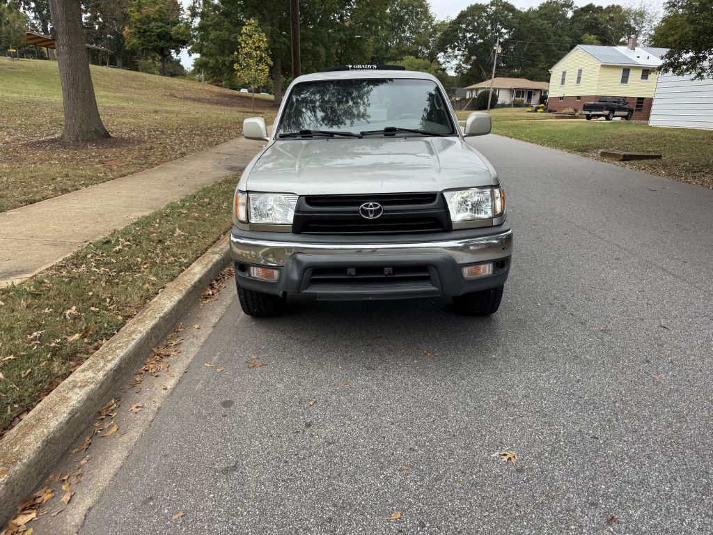 Photo 4 of this TOYOTA 4RUNNER