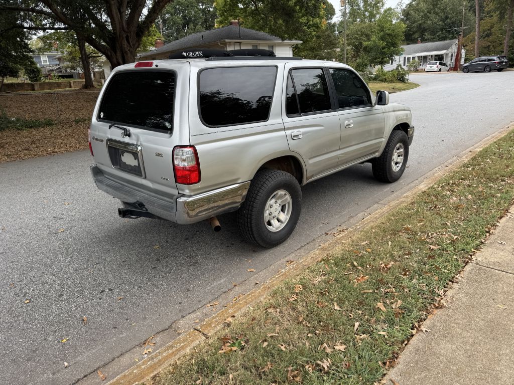 Photo 5 of this TOYOTA 4RUNNER