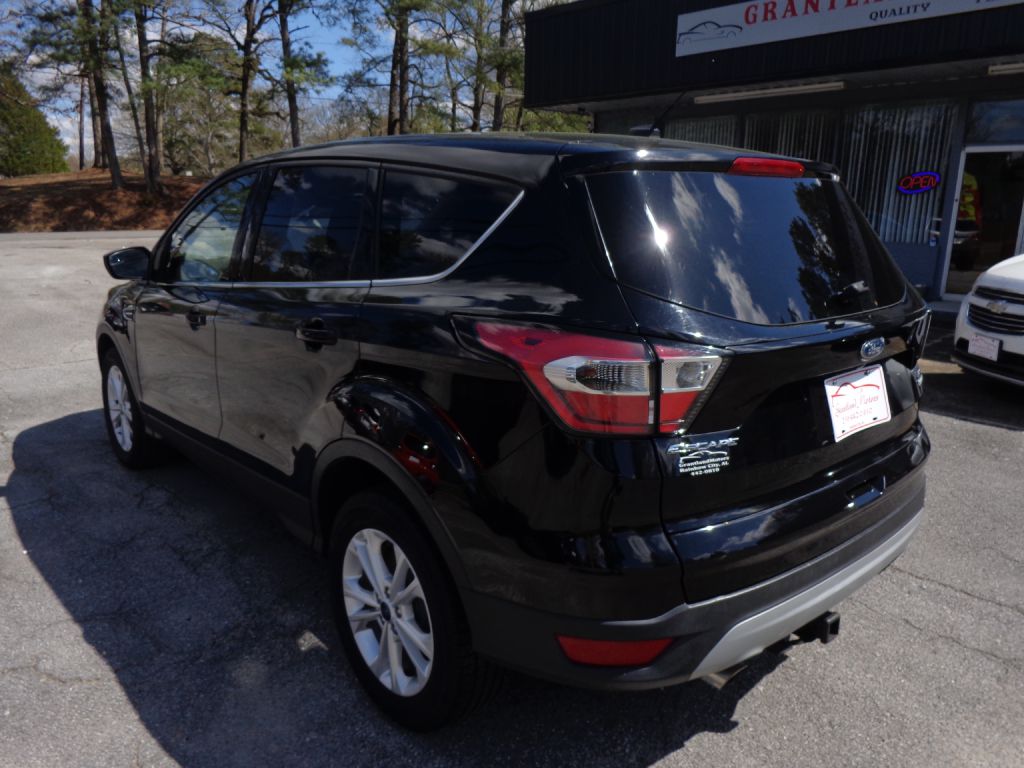 Photo 7 of this FORD ESCAPE