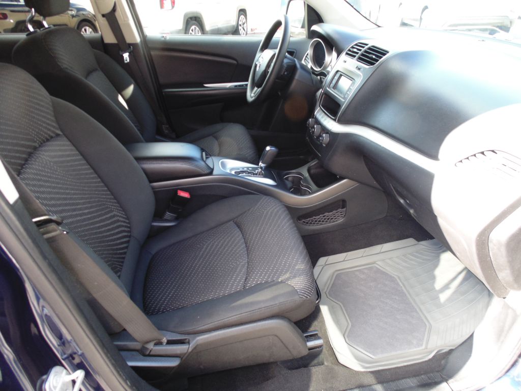 Photo 9 of this DODGE JOURNEY