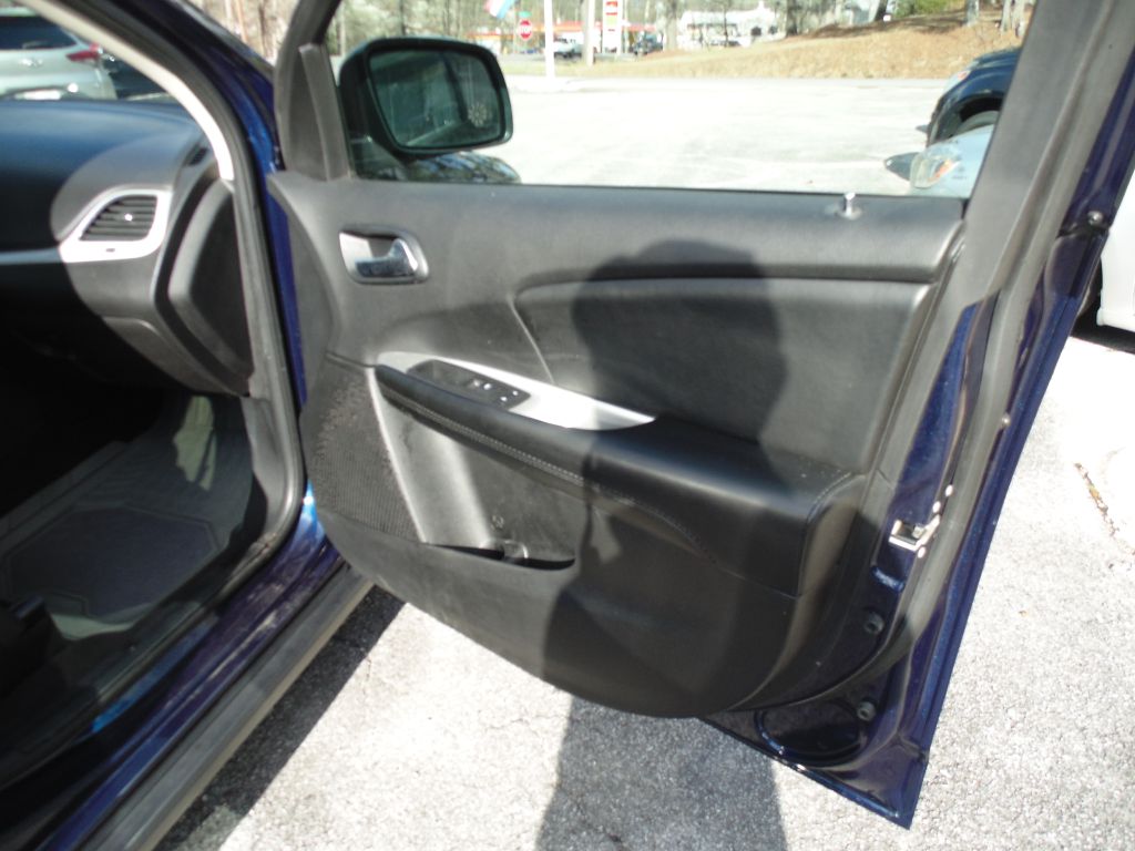 Photo 10 of this DODGE JOURNEY