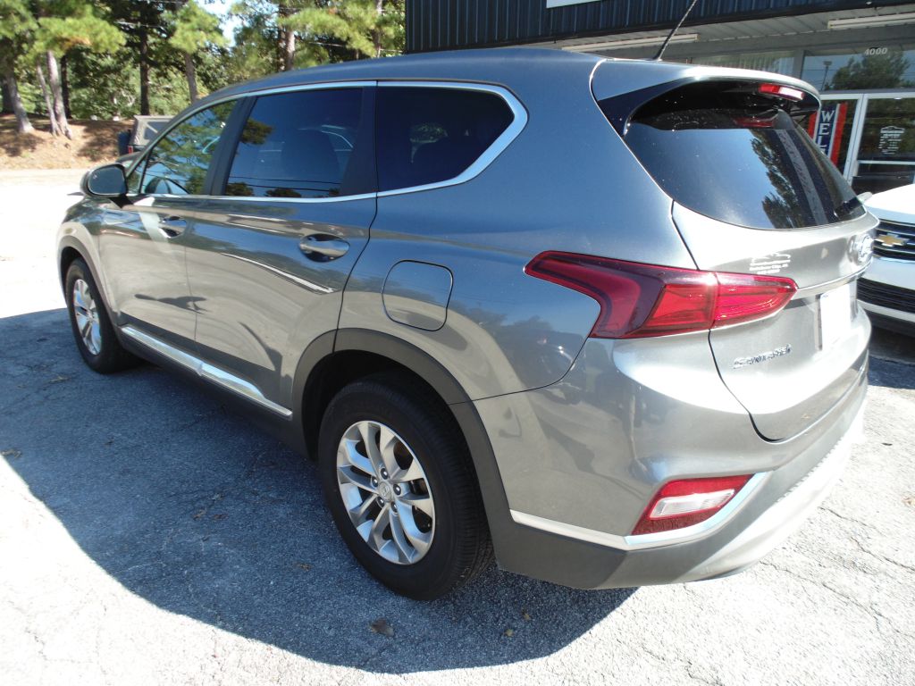 Photo 8 of this HYUNDAI SANTA FE