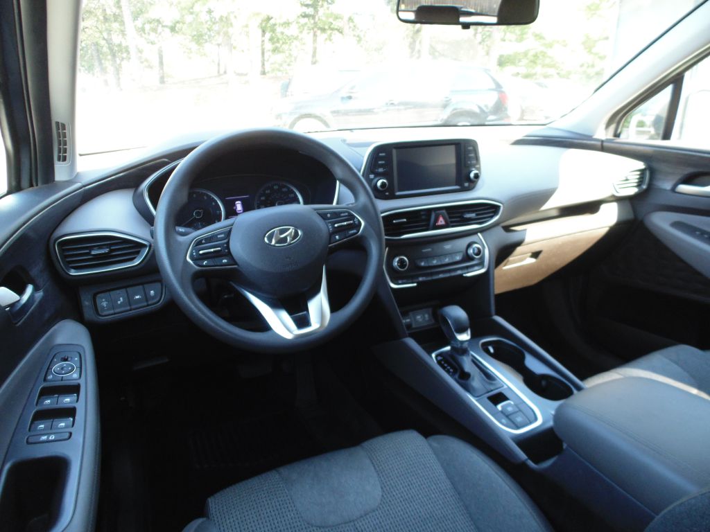 Photo 15 of this HYUNDAI SANTA FE