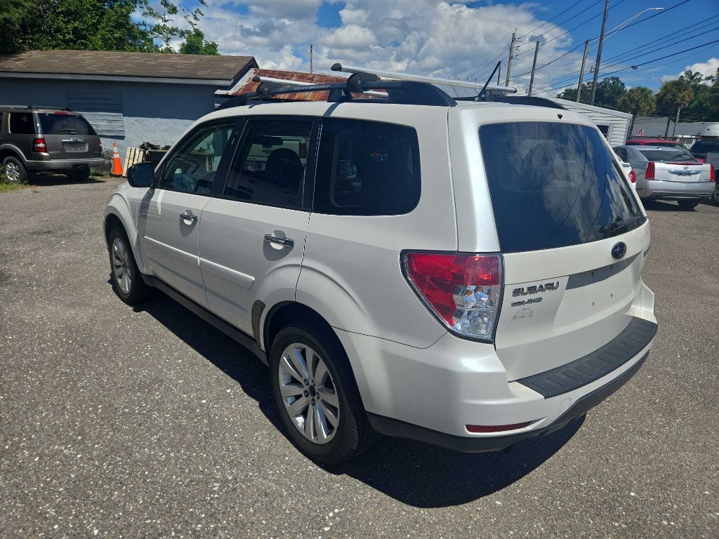 Photo 4 of this SUBARU FORESTER